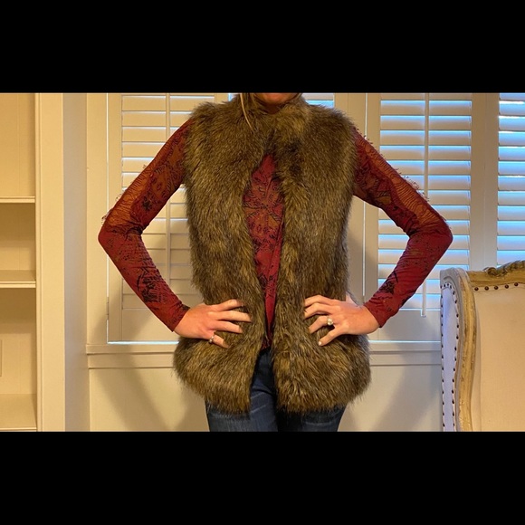 Rachel Zoe faux fur vest - Picture 5 of 10